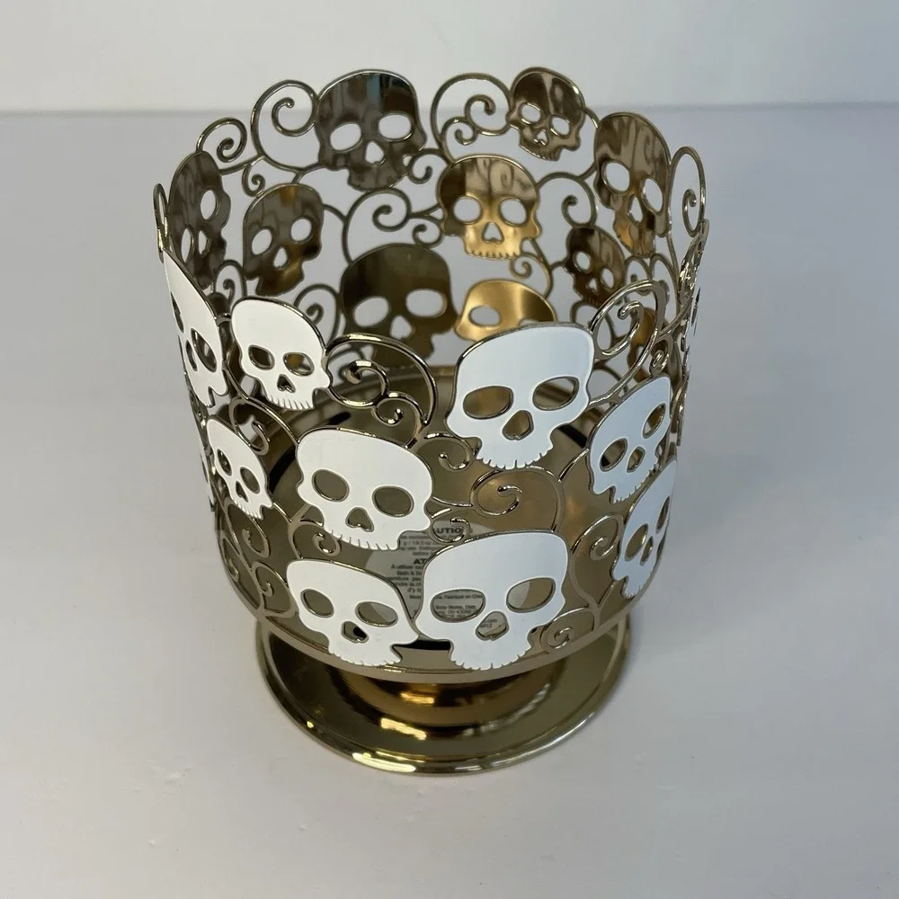 Bath Body Works 3 Wick Candle Holder Skulls Pedestal silver White Halloween NEW - Picture 3 of 6